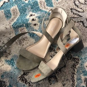 Nicole sandal heels size 11